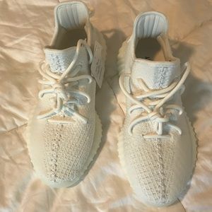 Yeezy boost 350 v2 Triple white